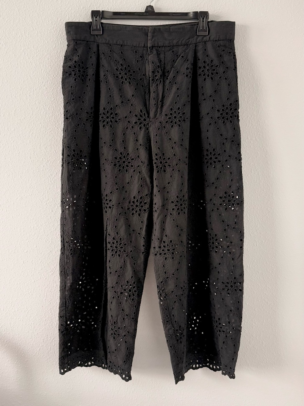 Zara Black Eyelet Cropped Wide-Leg ankle Pants